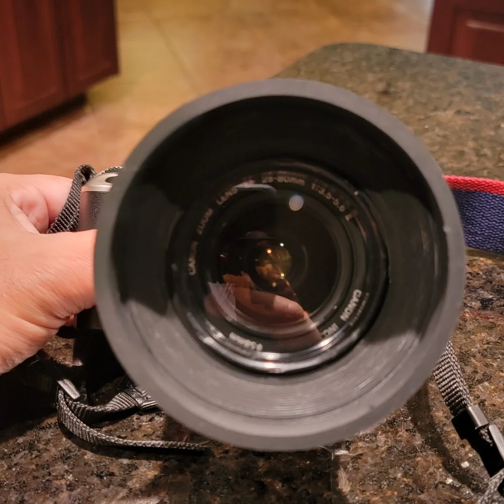 CANON REB EOS 2000 Canon 28-80mm A/M Lens Silver